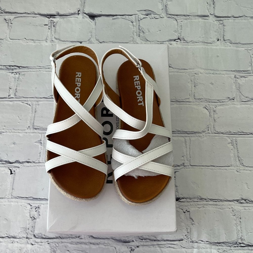 Report Ulna Sandals